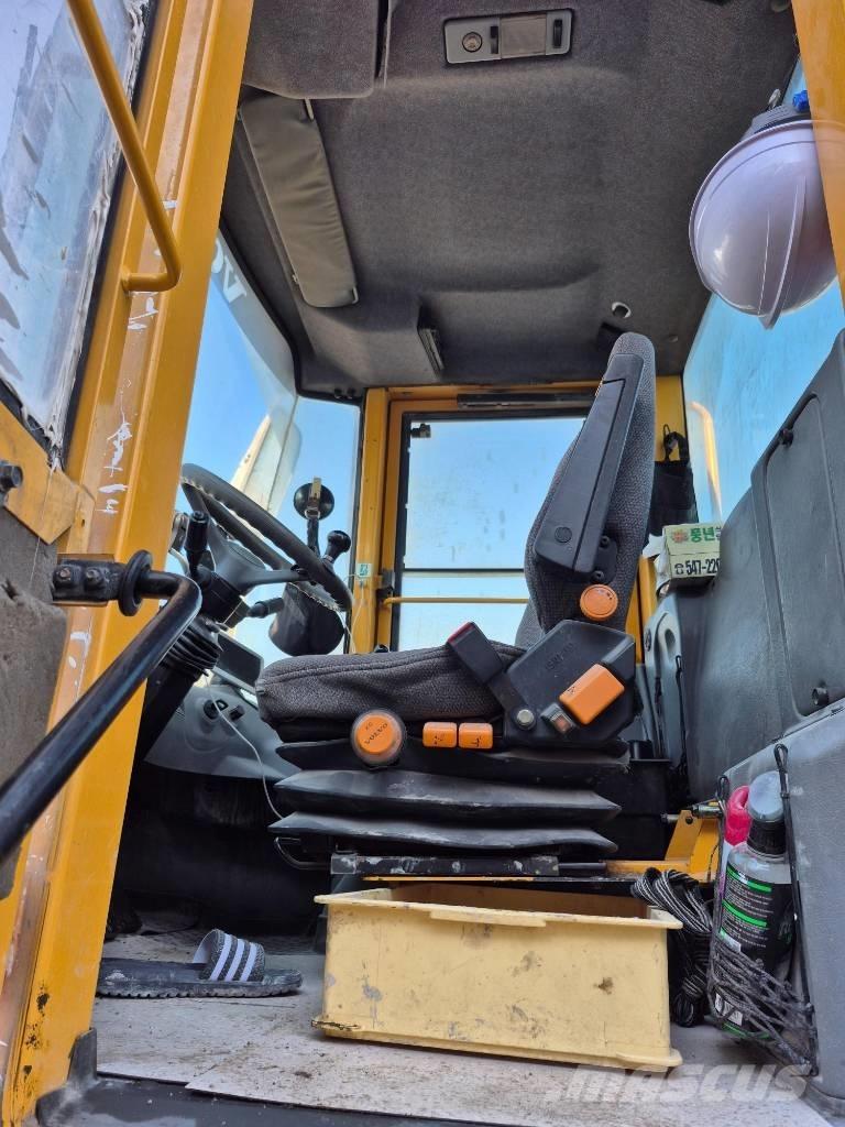 Volvo L 90 E Фронтальные погрузчики