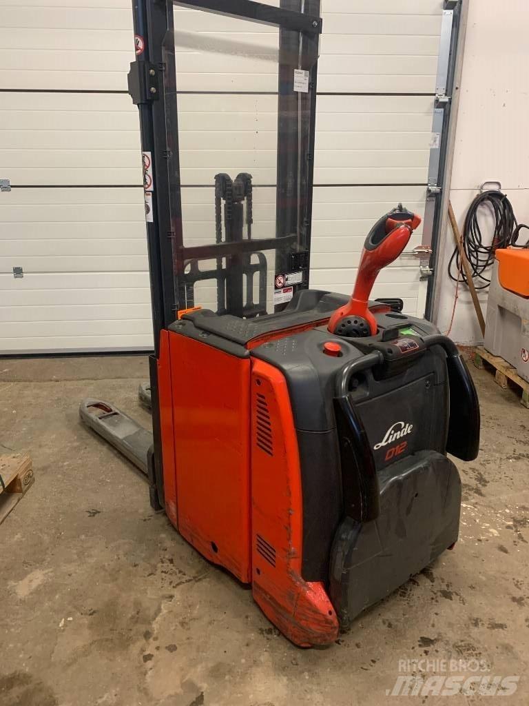 Linde D 12AP Самоходные электроштабелёры