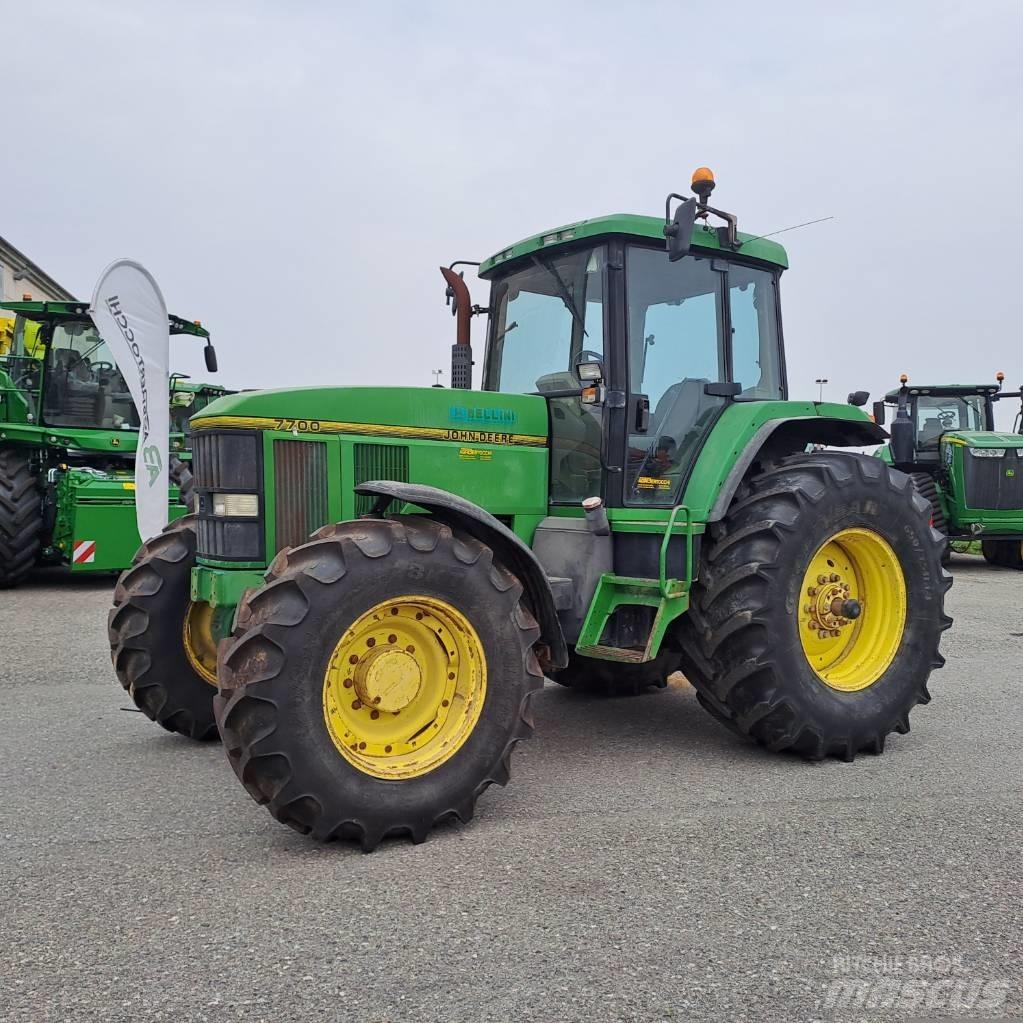 John Deere 7700 Трактора