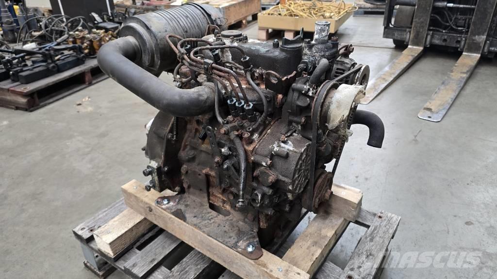 Kubota D1105 Двигатели