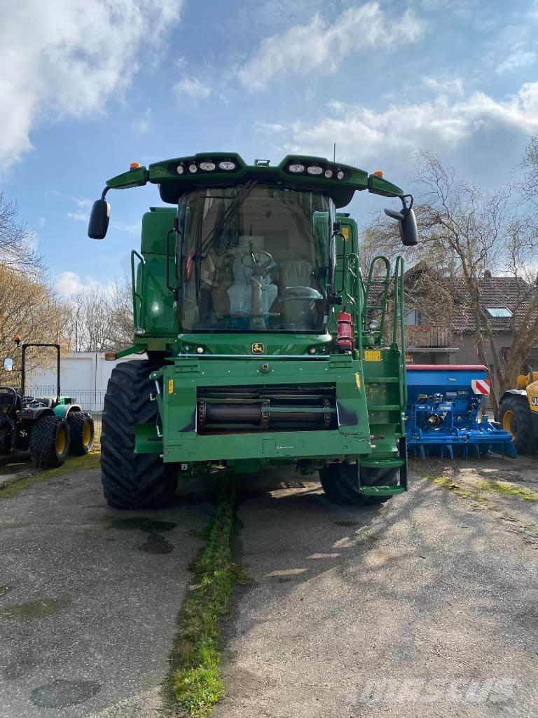 John Deere T560 HM Зерноуборочные комбайны