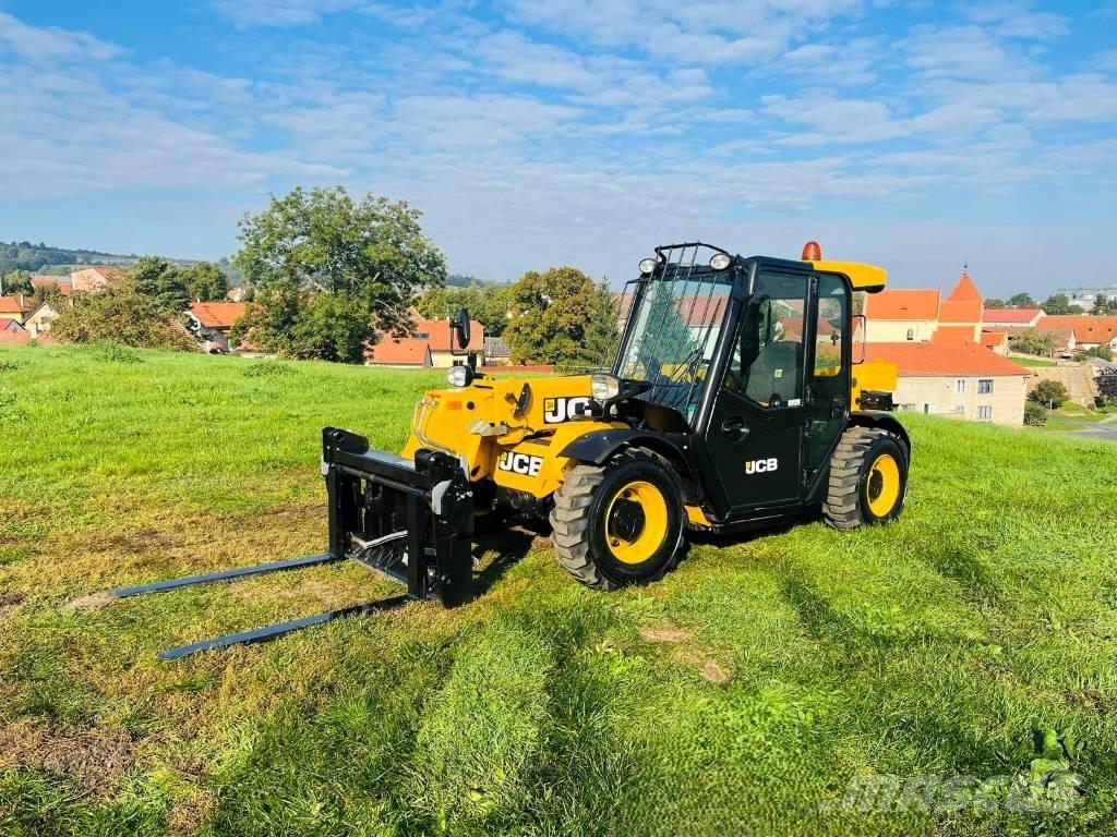 JCB 525-60 Телескопические погрузчики