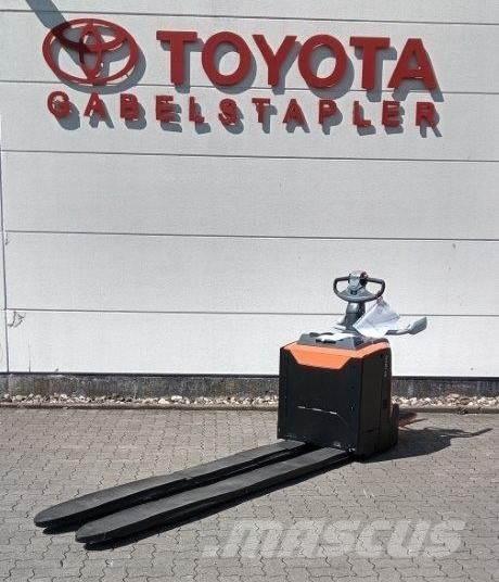Toyota LPE 250 Ручные электрические тележки
