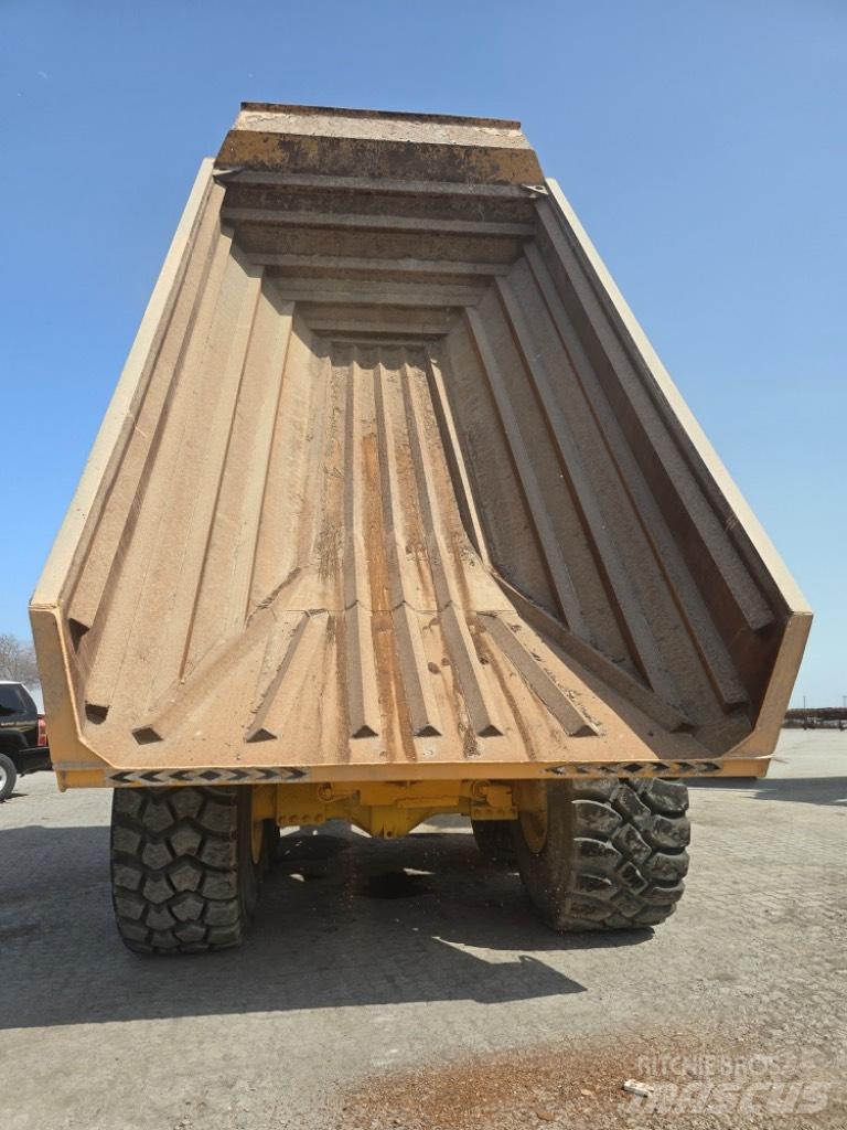 Volvo A40D Шарнирно-сочленённые самосвалы