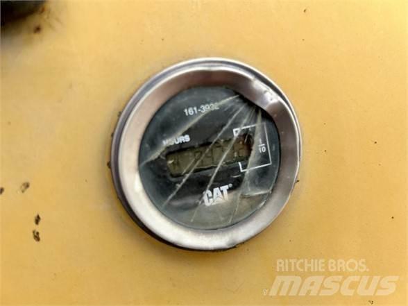 CAT D3G LGP Гусеничные бульдозеры