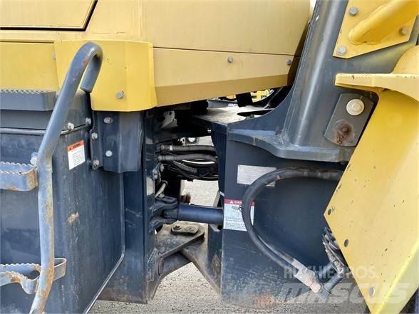 Komatsu WA320 Фронтальные погрузчики