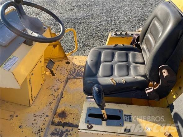 Sakai SV510 Грунтовые катки