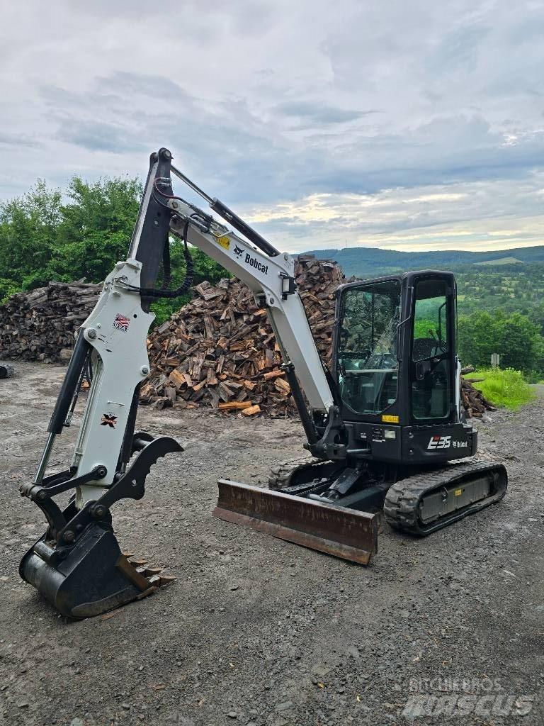 Bobcat E35 Мини-экскаваторы