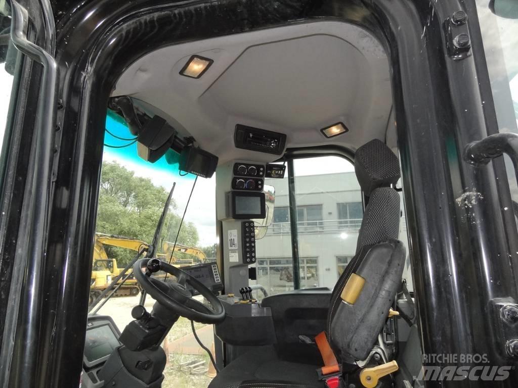 CAT 962 M Фронтальные погрузчики