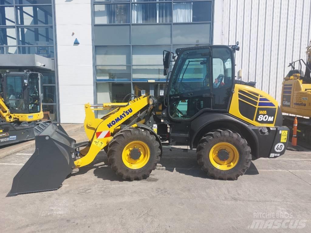 Komatsu WA80M-8 Малые погрузчики