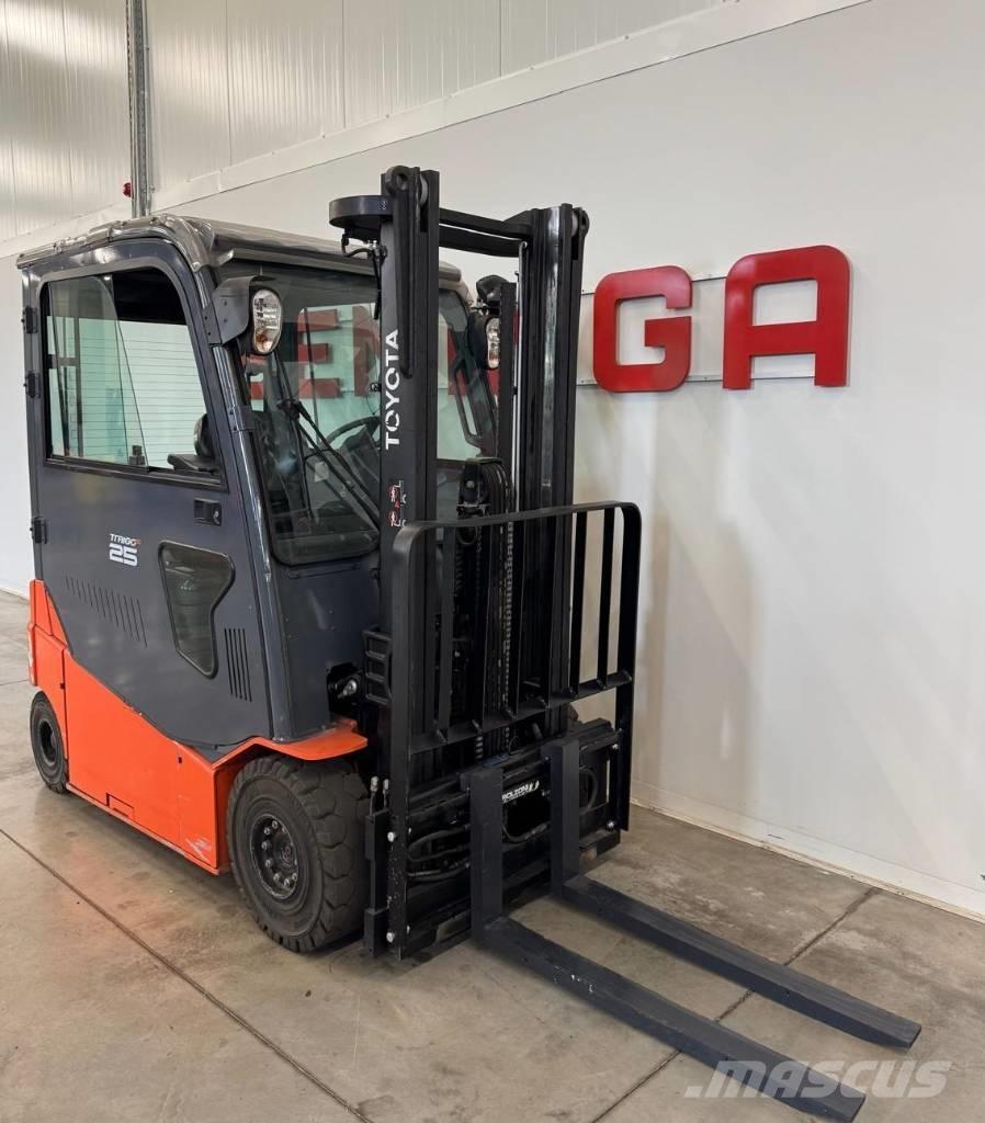 Toyota 10939 - 8FBMT25 Электропогрузчики