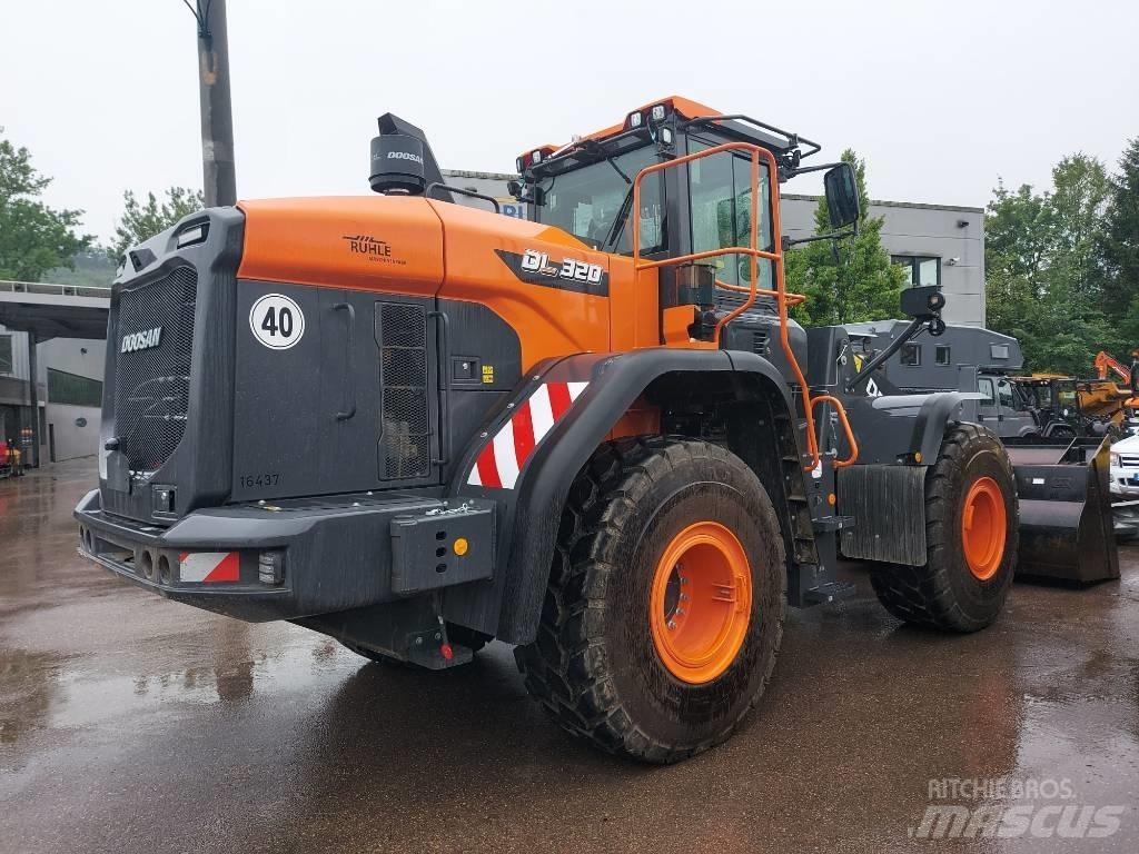 Develon DL 320-7 Фронтальные погрузчики