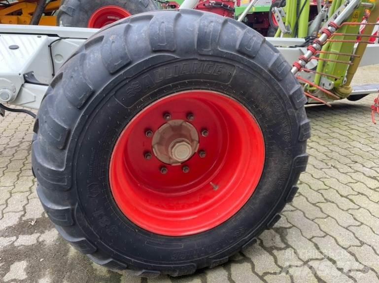 CLAAS Liner 3600 Уборочные комбайны