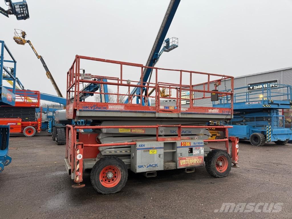 SkyJack SJ 9241 Ножничные подъемники