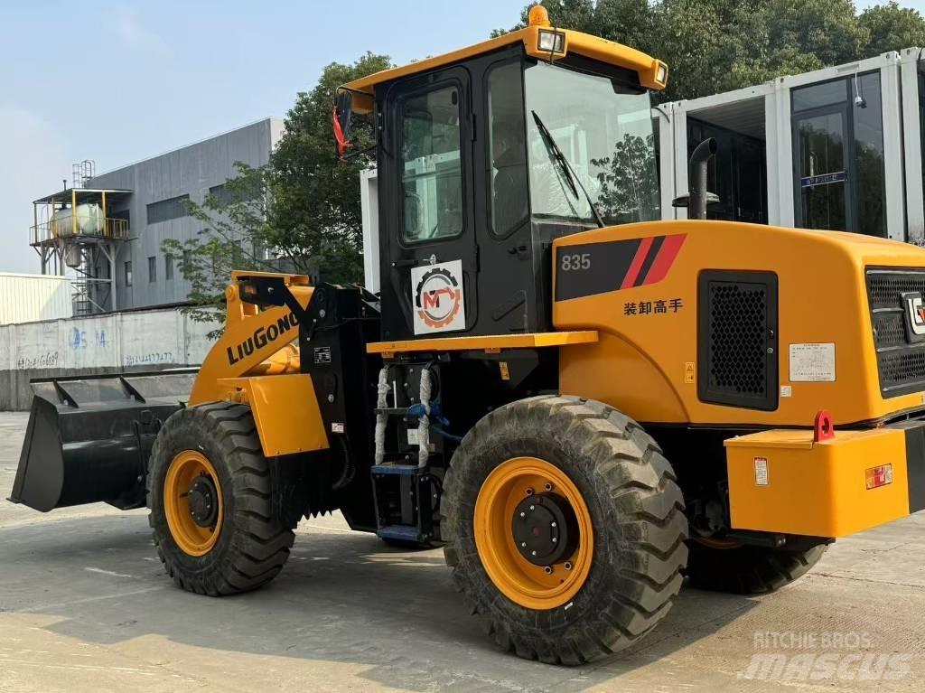 LiuGong CLG 835 Фронтальные погрузчики