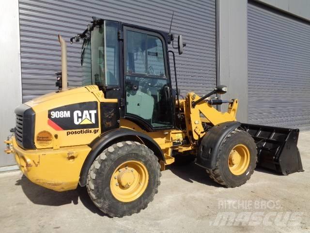 CAT 908M Фронтальные погрузчики