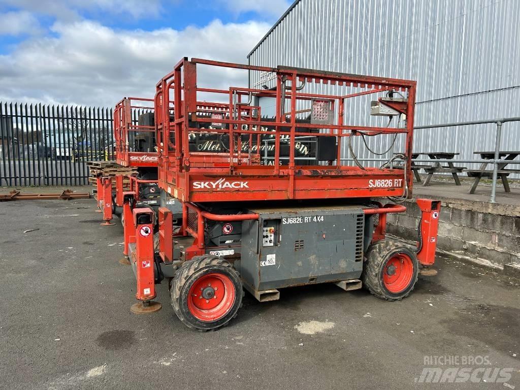 SkyJack SJ 6826 RT Ножничные подъемники