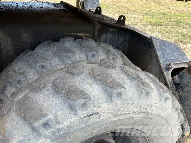 JCB JS 145 W Колёсные экскаваторы