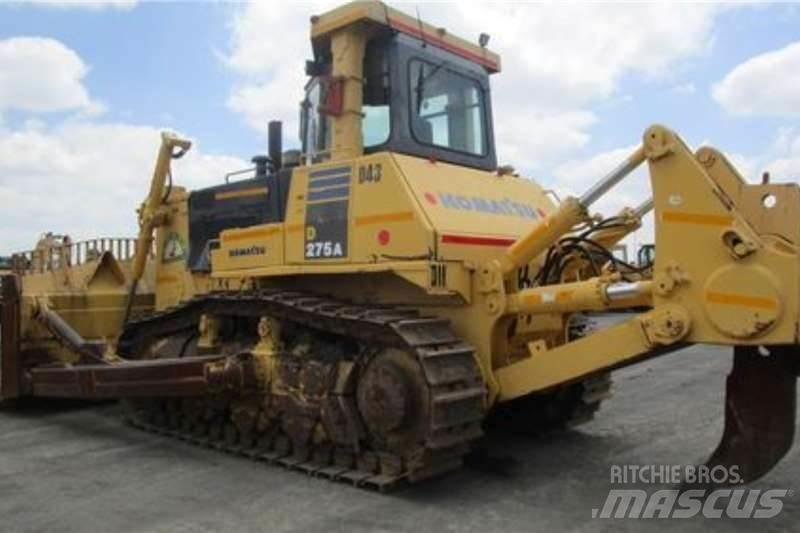 Komatsu D275A-5 Гусеничные бульдозеры
