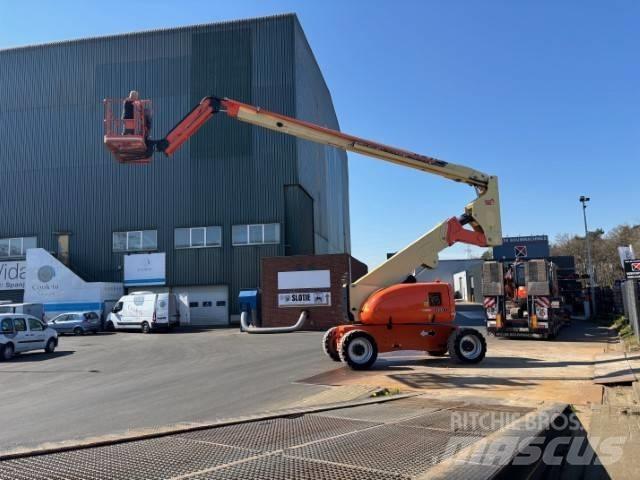 JLG 800 AJ Коленчатые подъемники