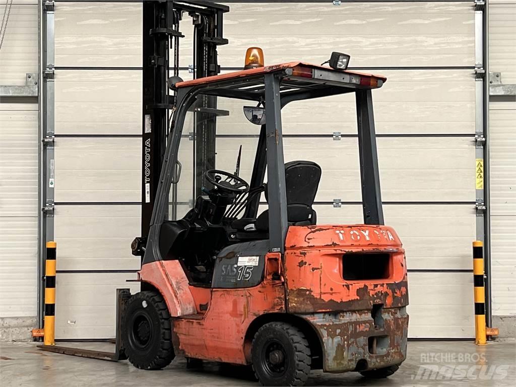 Toyota 02-7FDF15 Дизельные погрузчики