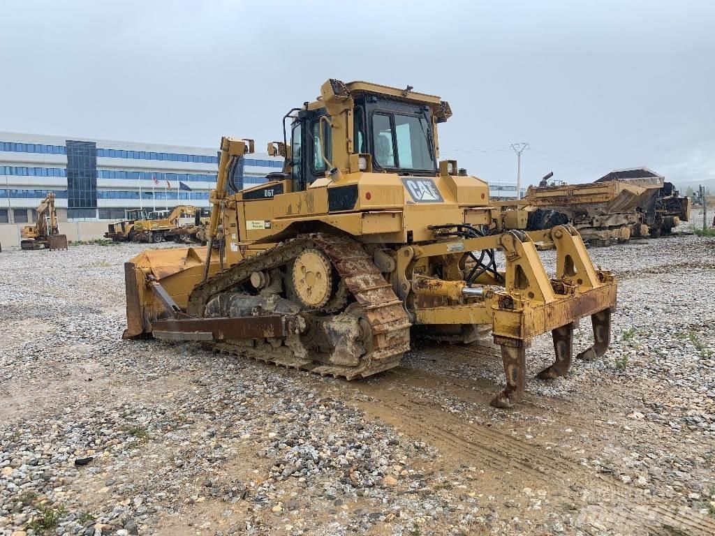 CAT D 6 T Гусеничные бульдозеры