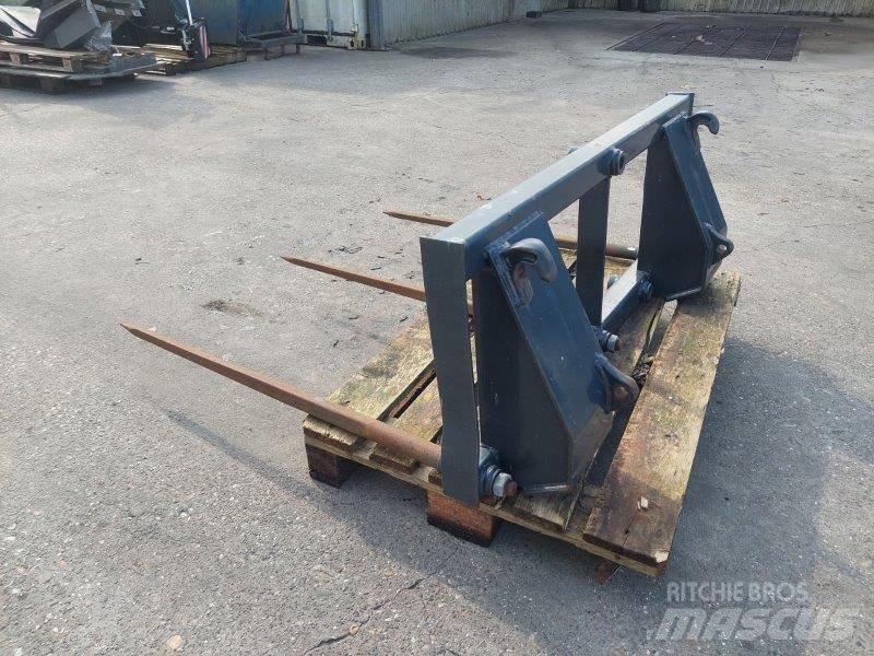 Quicke balenprikker Навесные фронтальные погрузчики