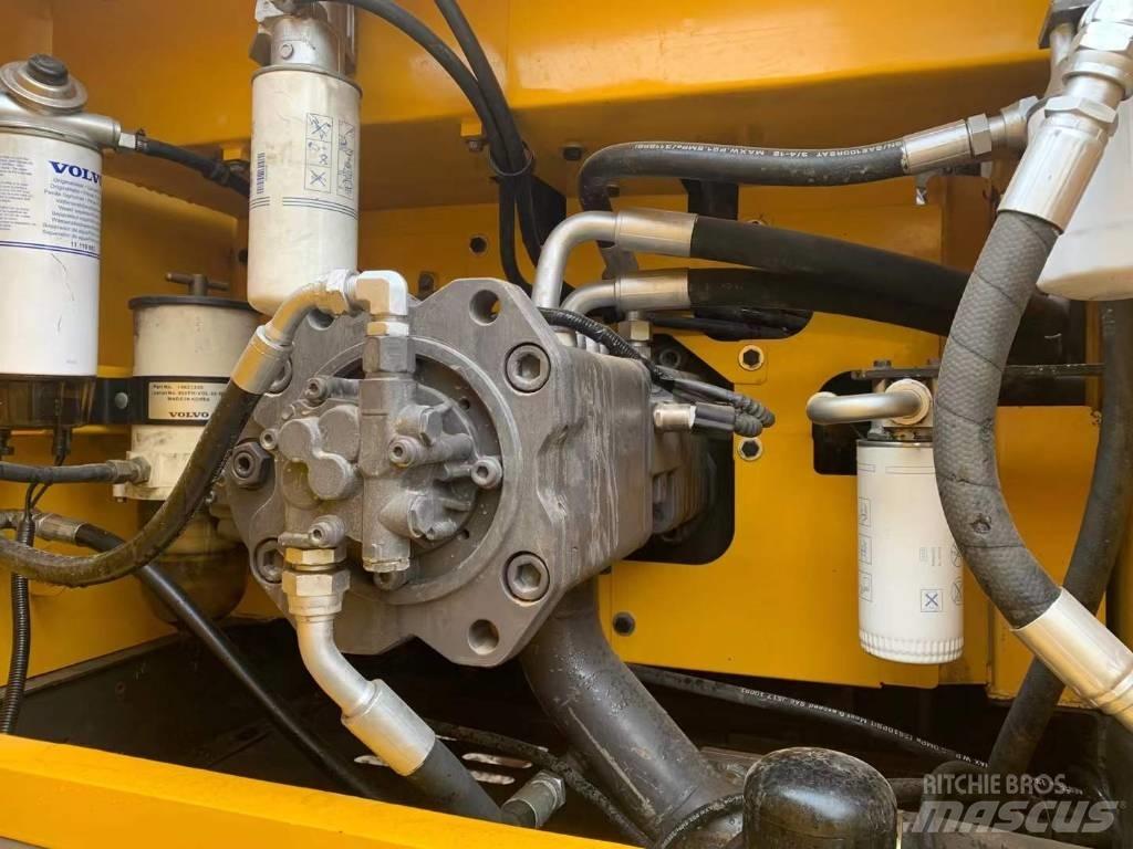 Volvo EC 300 Гусеничные экскаваторы