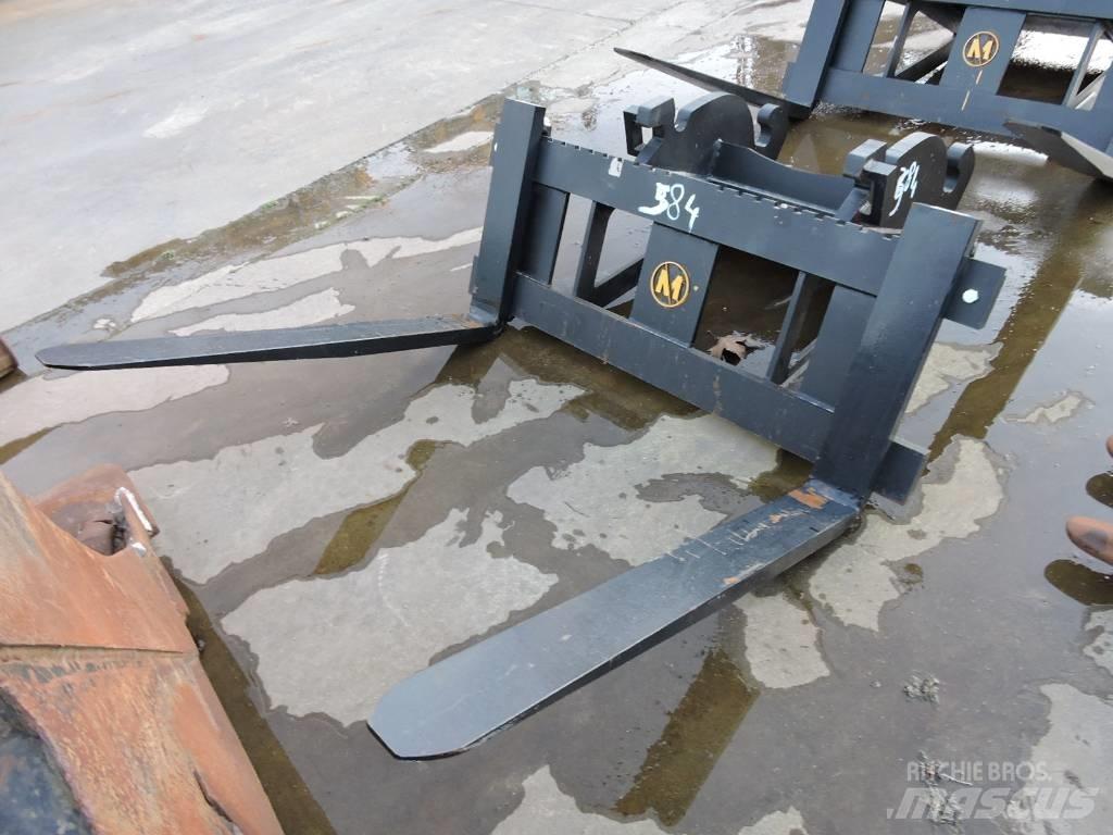  Palletvorken CW40 Автокраны
