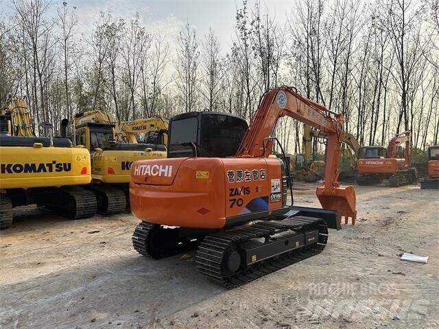 Hitachi ZX70 Гусеничные экскаваторы