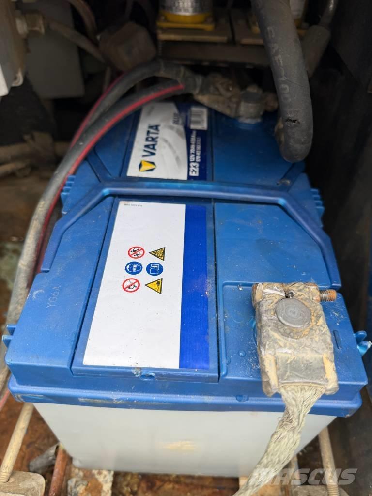 Aichi SR 12 B Телескопические подъемники