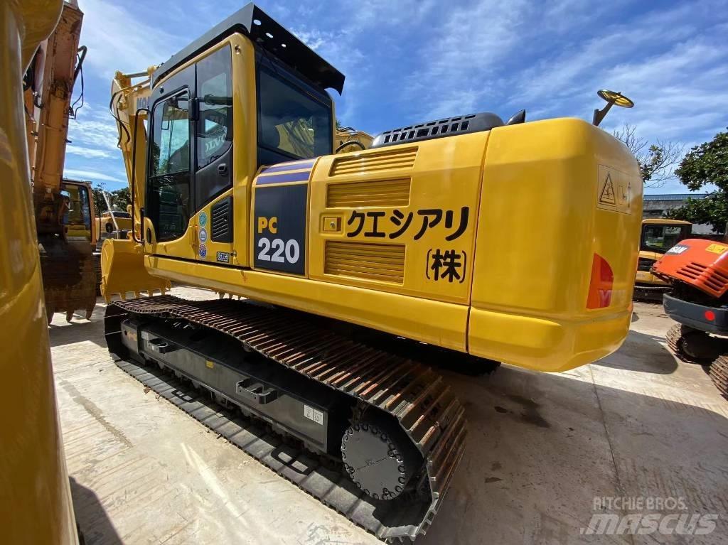 Komatsu PC220-7 Гусеничные экскаваторы