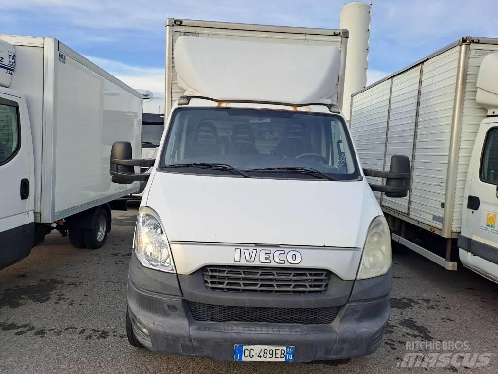Iveco DAILY 60C17 Грузовики-Фургоны