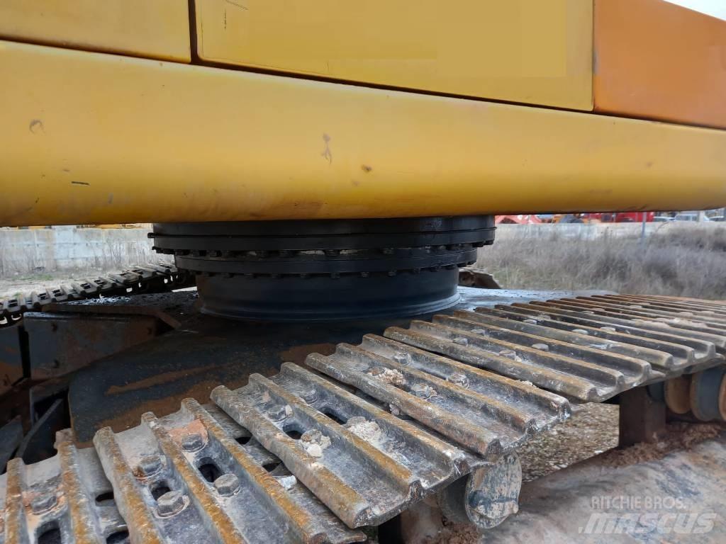 Komatsu PC450LC Гусеничные экскаваторы