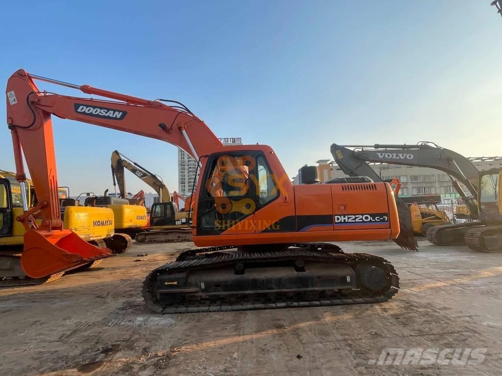 Doosan 220 LC-7 Гусеничные экскаваторы
