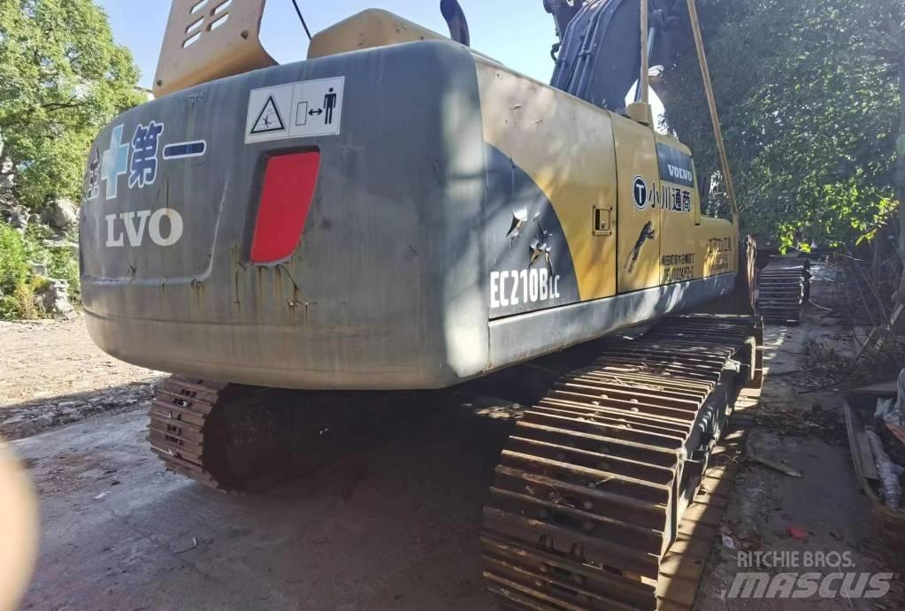 Volvo EC 210 B LC Гусеничные экскаваторы