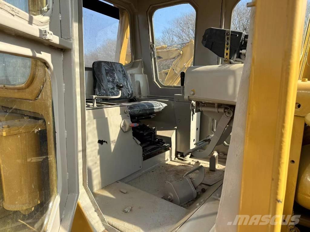 CAT D 8 K Гусеничные бульдозеры