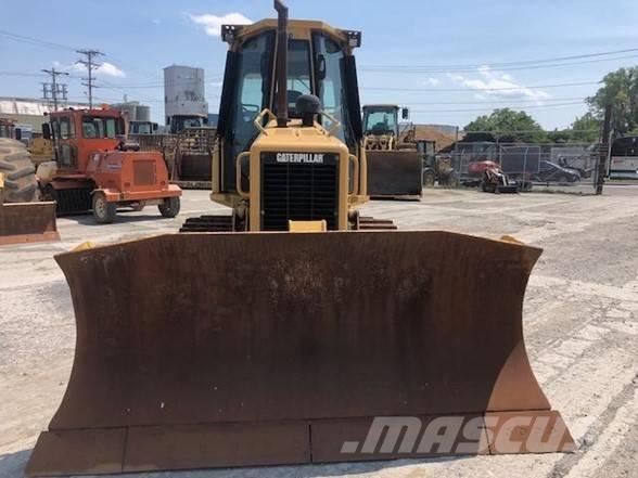CAT D 5 G XL Гусеничные бульдозеры