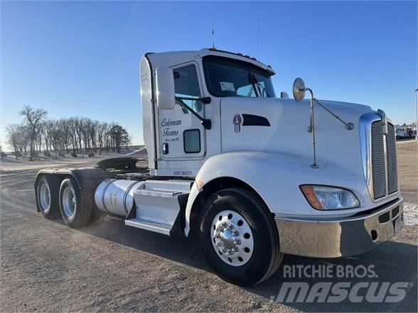 Kenworth T660 Седельные тягачи