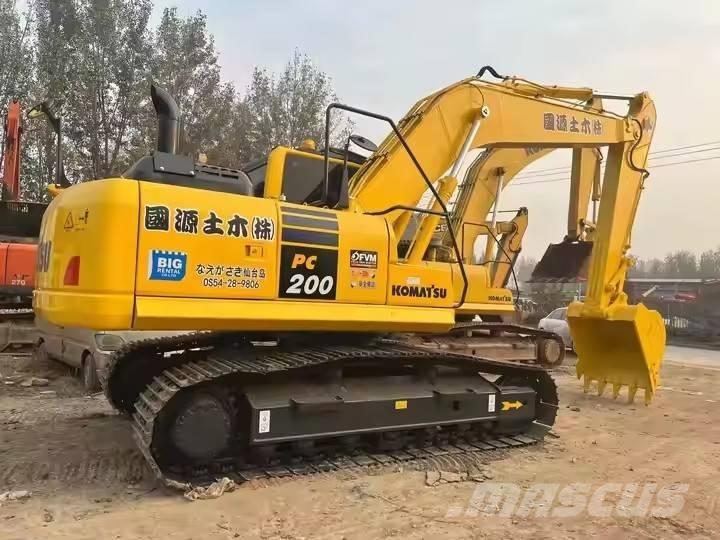 Komatsu PC 200 Гусеничные экскаваторы