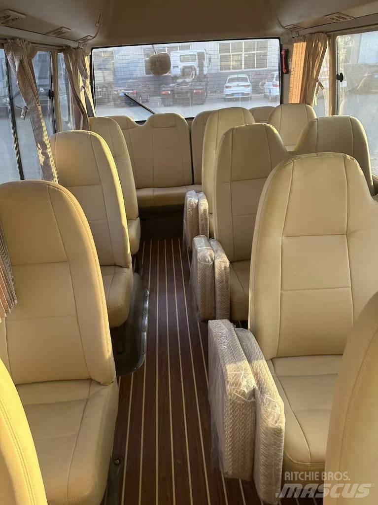 Toyota Coaster Междугородные автобусы