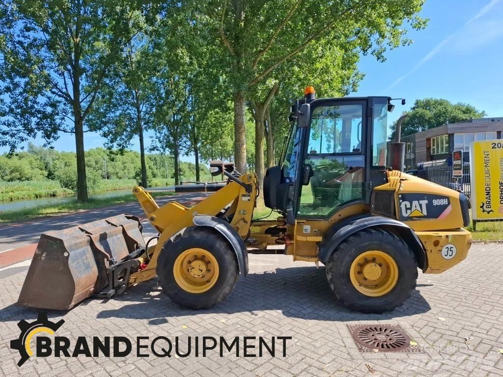 CAT 908H Фронтальные погрузчики