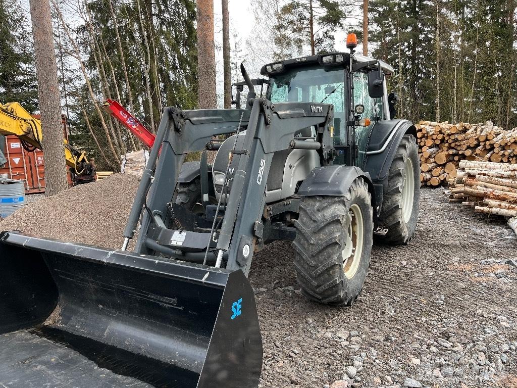 Valtra N 121 HT Трактора