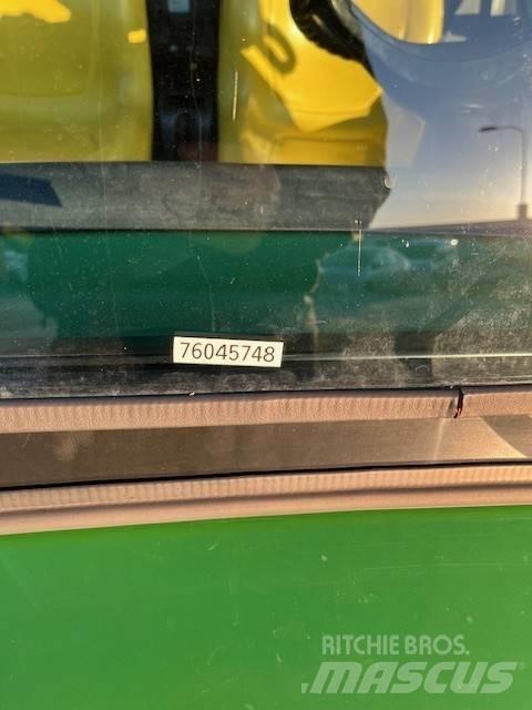 John Deere Gator TE Коммунальные машины