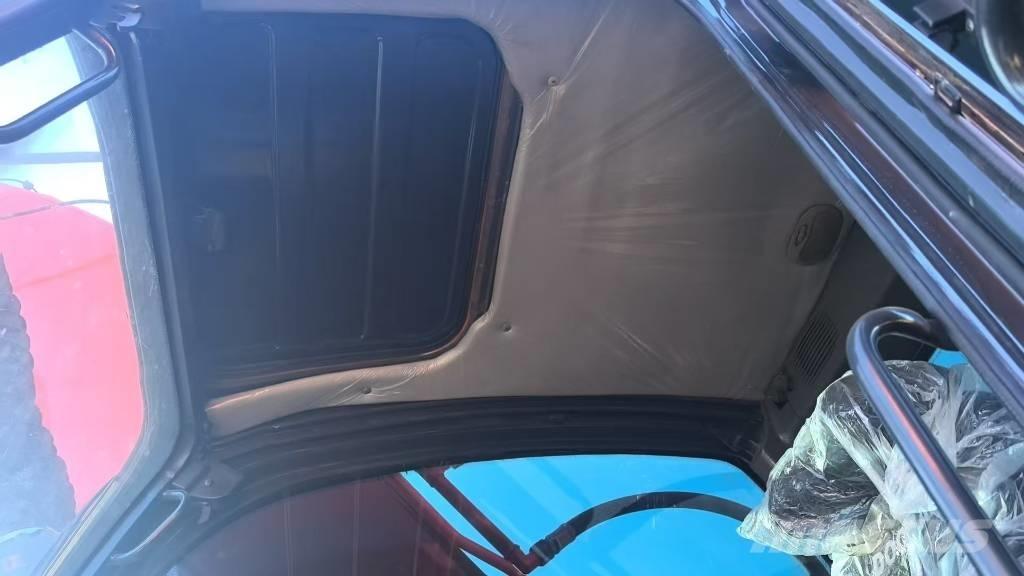 Doosan DX225 Гусеничные экскаваторы