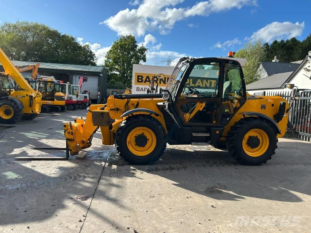 JCB 535-125 Hiviz Телескопические погрузчики