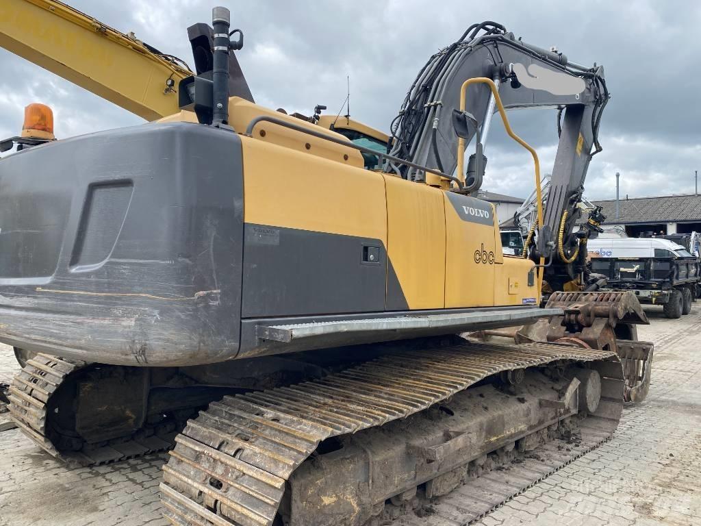 Volvo EC 220 D Гусеничные экскаваторы
