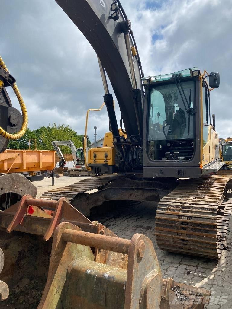 Volvo EC 220 D Гусеничные экскаваторы