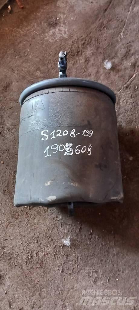 Scania 94 D.   1903608 Оси