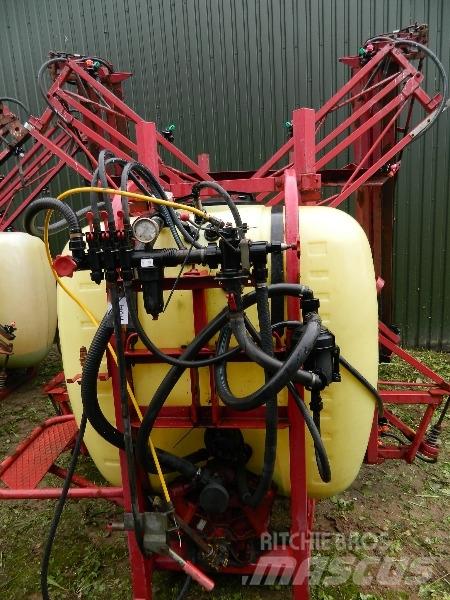 Hardi 600 Прицепные опрыскиватели